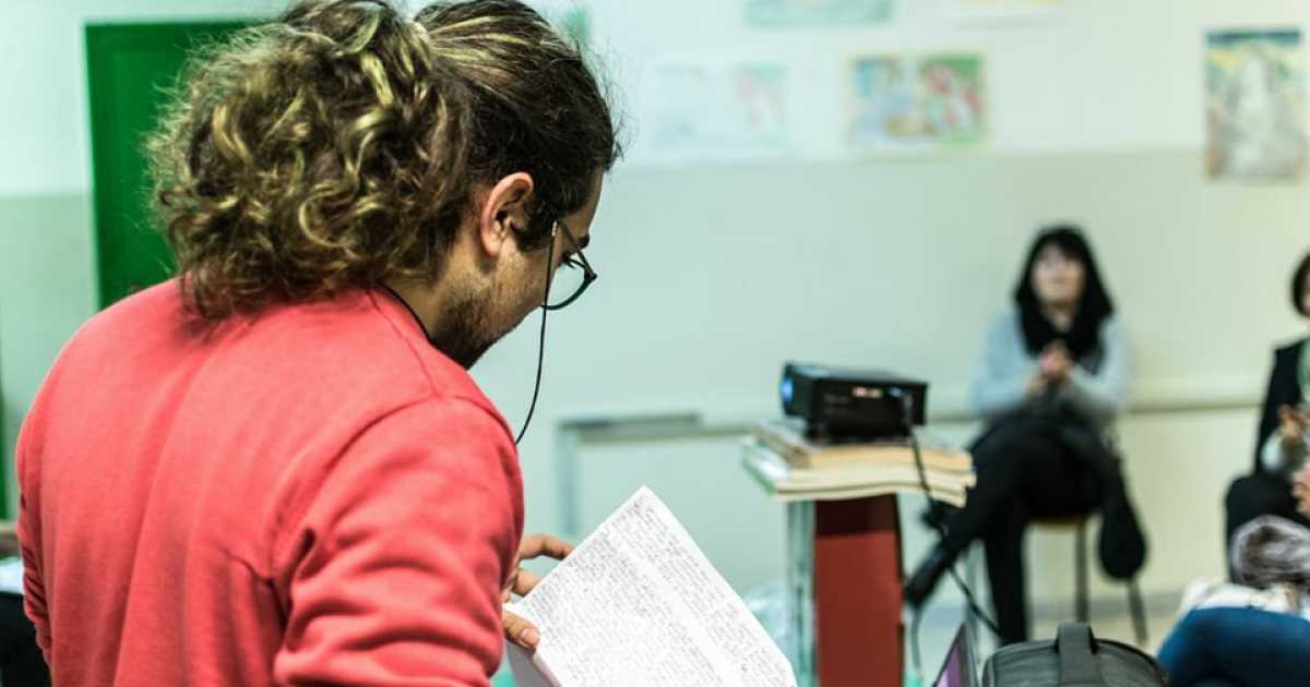 La storia di Andrea, il giovane che parla di omosessualit� nelle scuole baresi